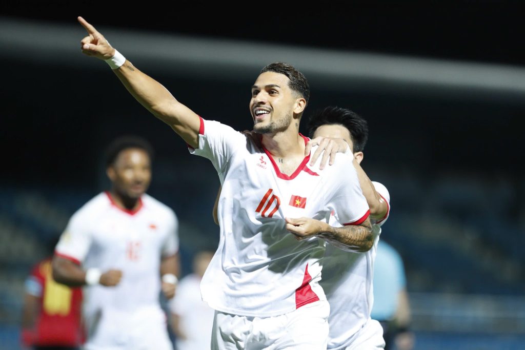 OK9 - Đỗ Hoàng Hên và giấc mơ vàng ASEAN Cup 10 OK9 - Đỗ Hoàng Hên và giấc mơ vàng ASEAN Cup